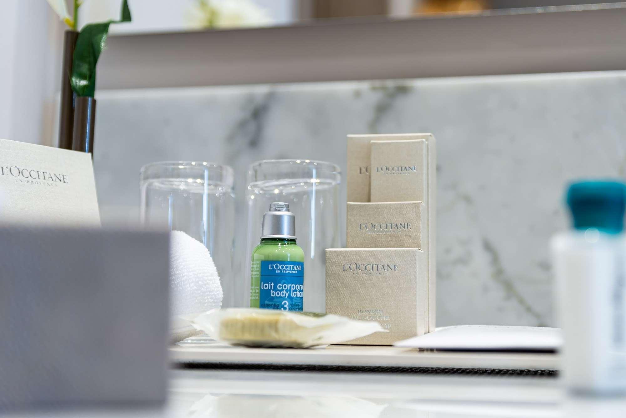 Hotel York Luxury Suites Medellin By Preferred Exterior foto L'OCCITANE amenities